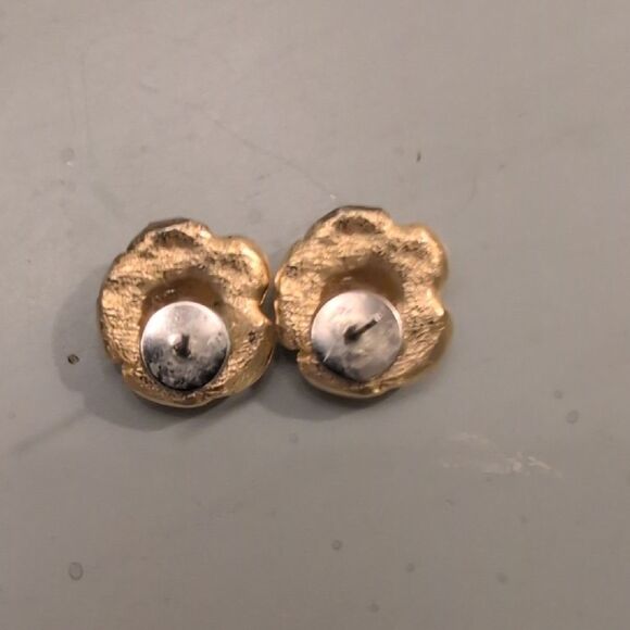 Susan Shaw Gold Rose Pierced Earrings From The Garden Collection - Picture 7 of 9